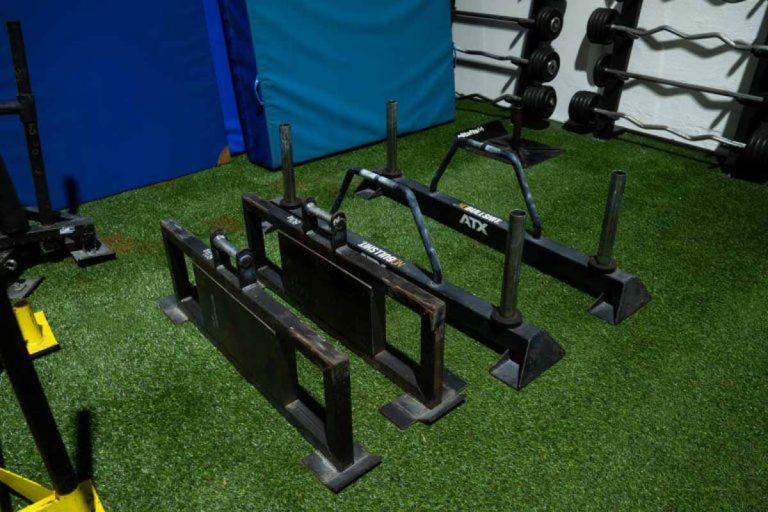 strongman-overhead-moving-6-768x512